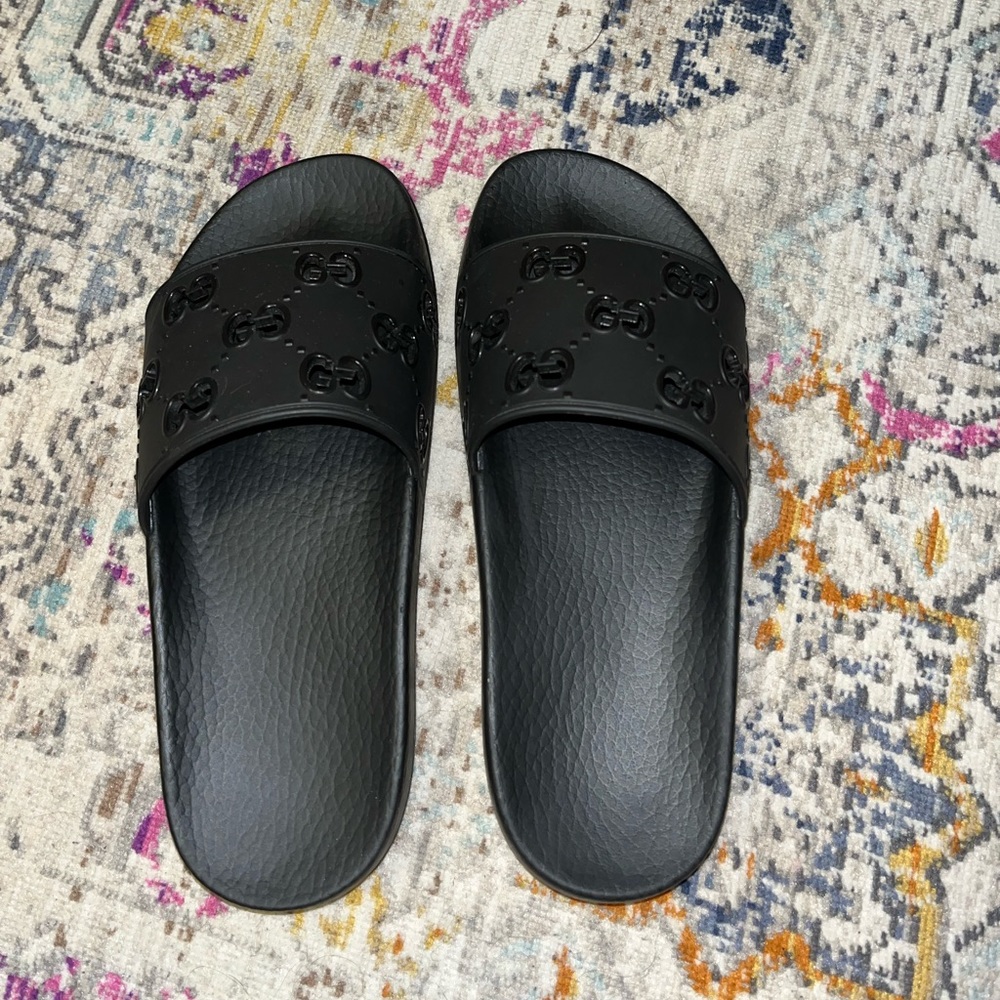 Black Gucci slides